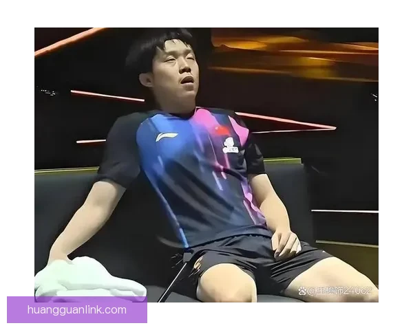 王皓为王楚钦紧张到流鼻涕 眼眶泛红压力过大引发关注
